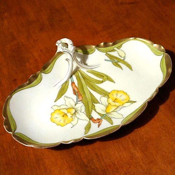 Vintage hand-painted vintage Bavarian china daffodil dish
